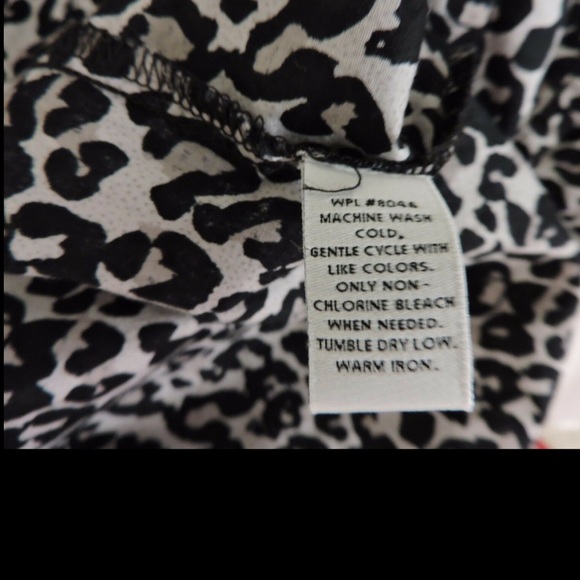 Style & Co Button Down Animal Print Shirt 16W - Picture 7 of 8